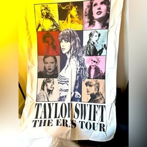 Taylor Swift Canvas Tapestry